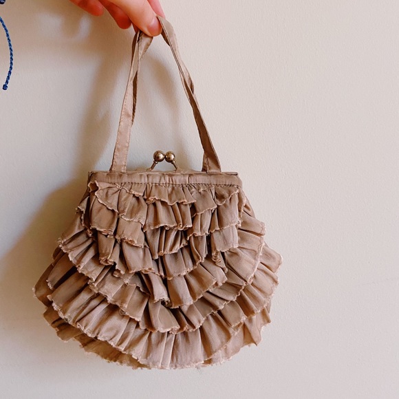 Handbags - Vintage handbag!